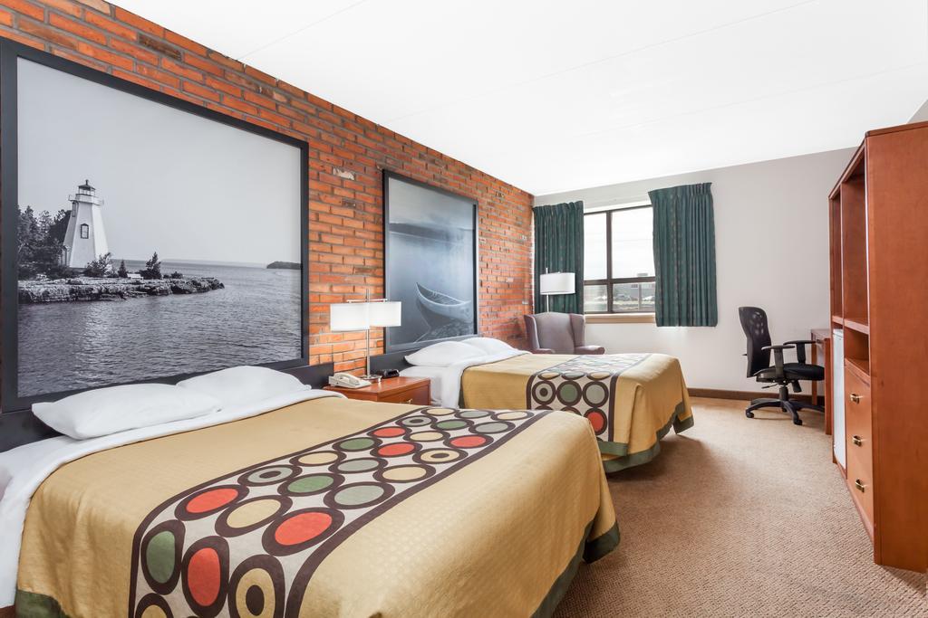 Hotel Super 8 By Wyndham On